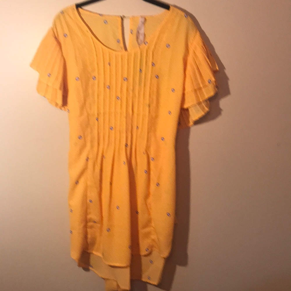 Summery yellow blouse